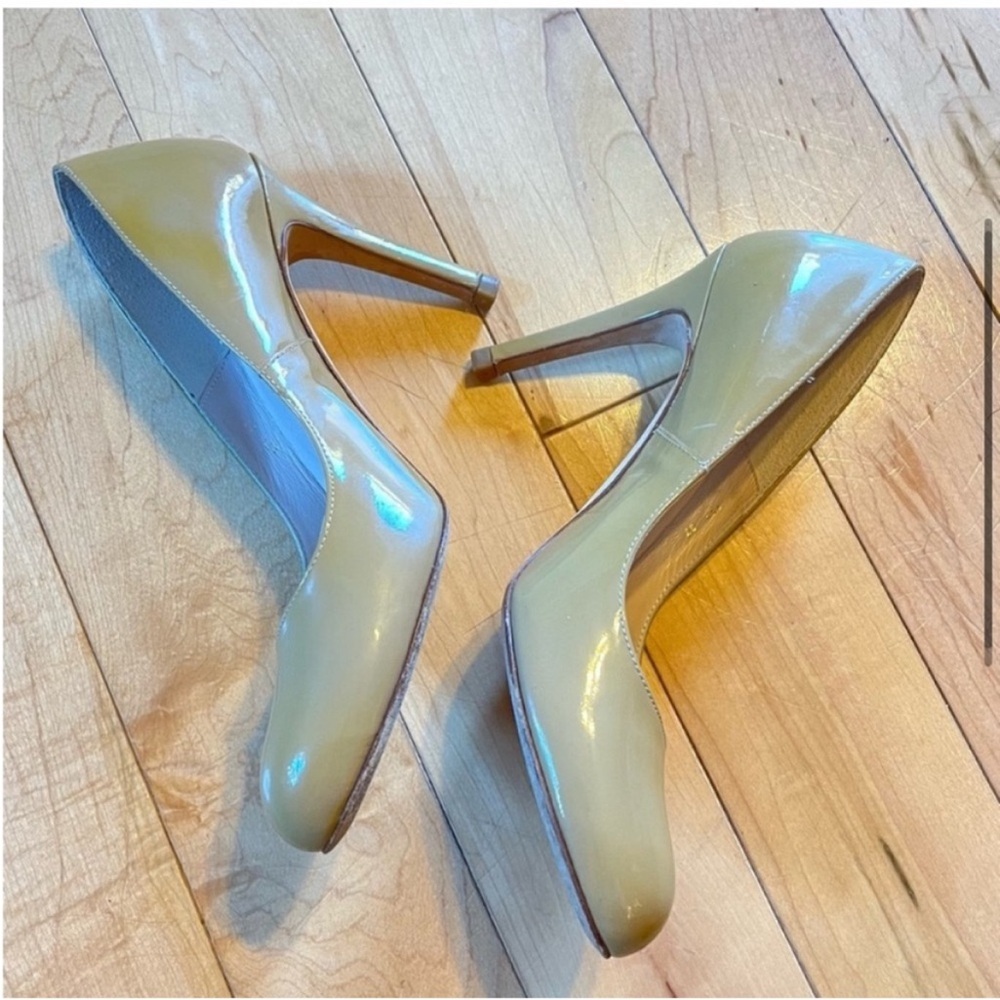 L.K. Bennett Nude Patent Leather Pump Heels size 37 - Picture 4 of 9
